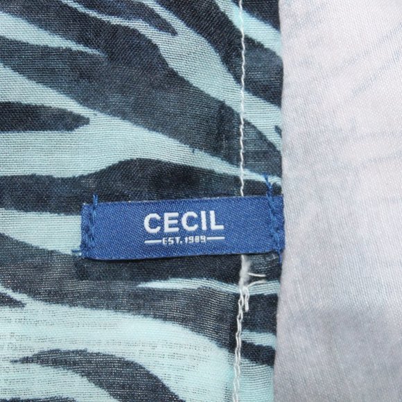 Cecil Animal Print Infinity Scarf - Picture 3 of 4